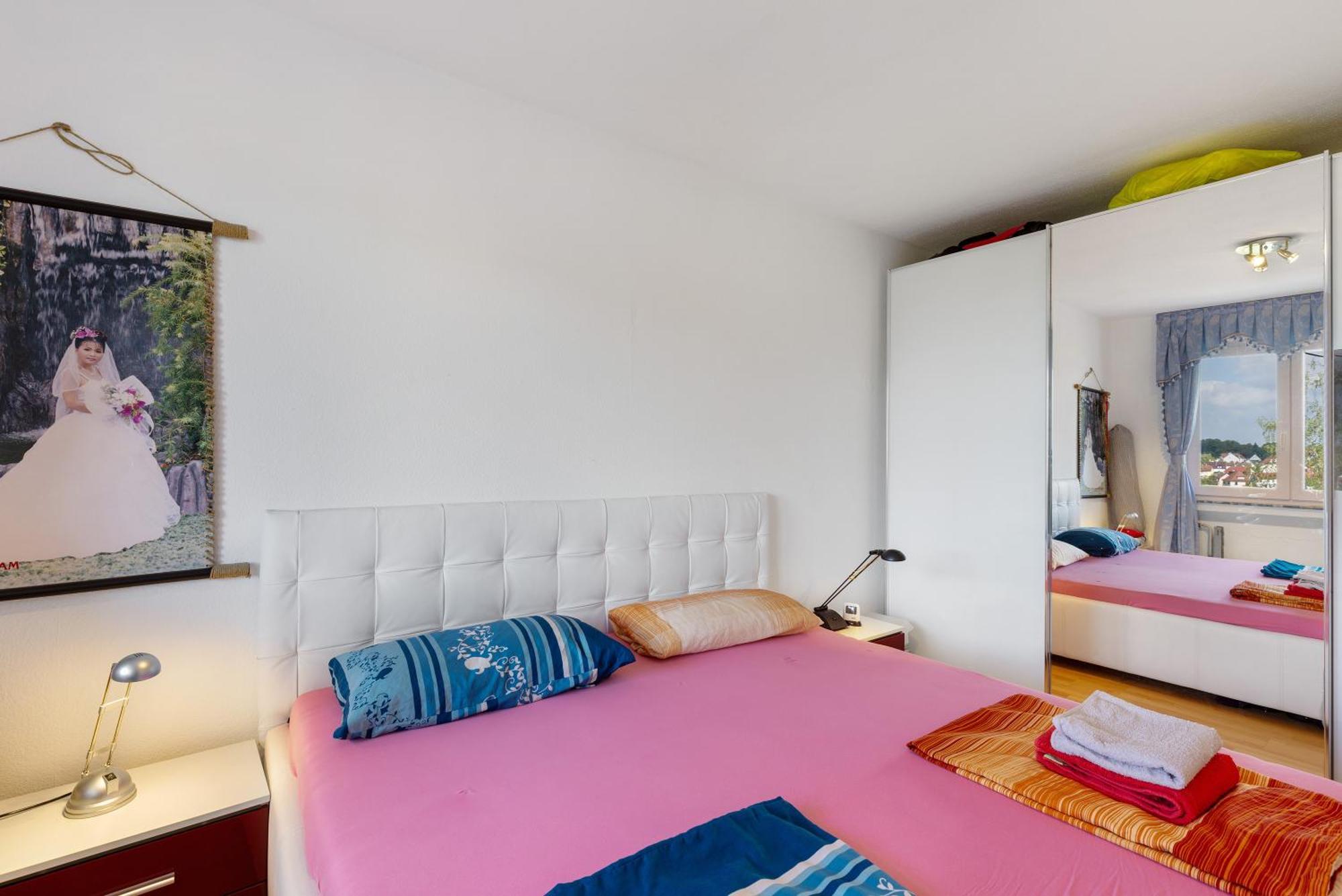 Eningen unter Achalm Helle, Ruhige Dachwohnung מראה חיצוני תמונה