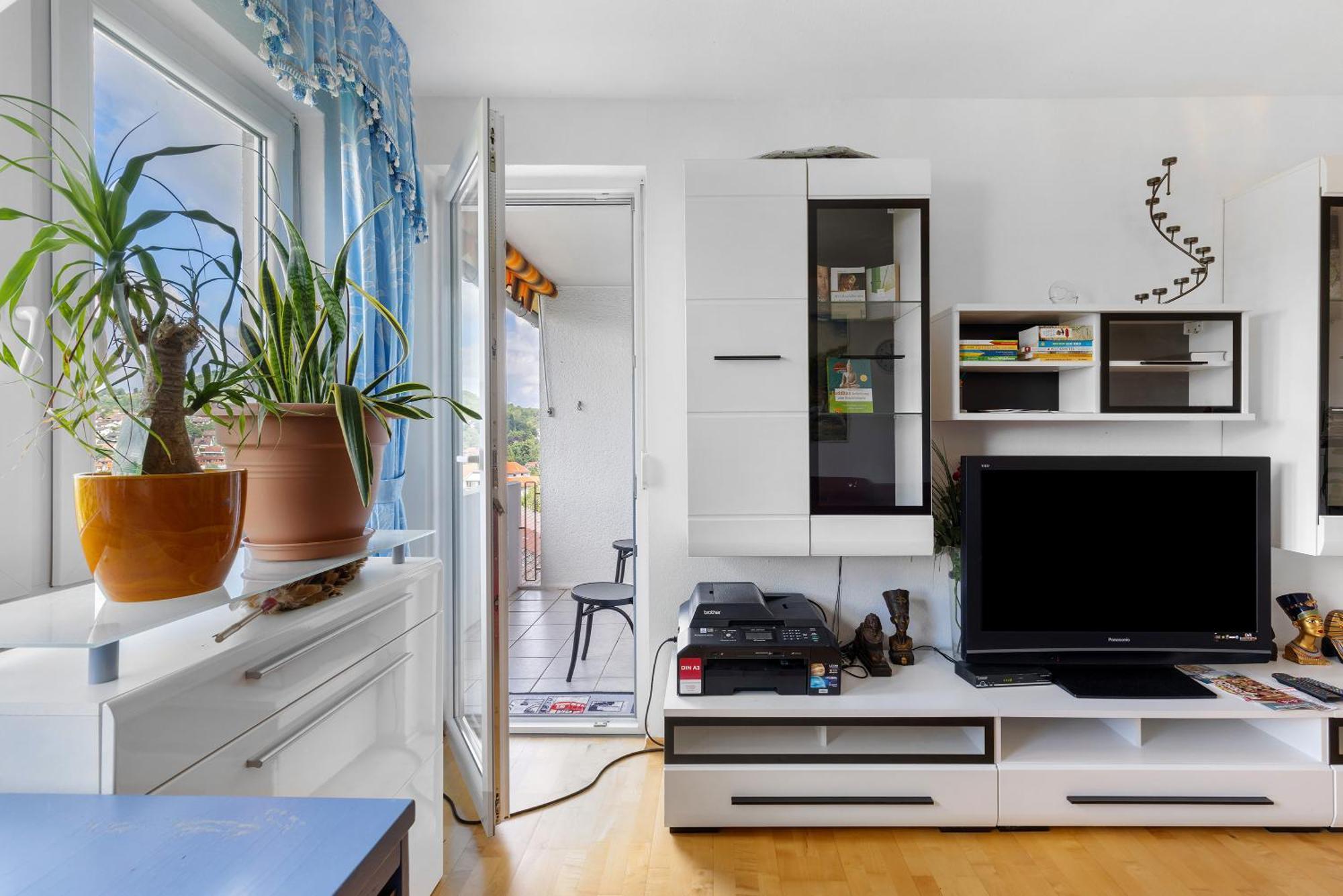 Eningen unter Achalm Helle, Ruhige Dachwohnung מראה חיצוני תמונה