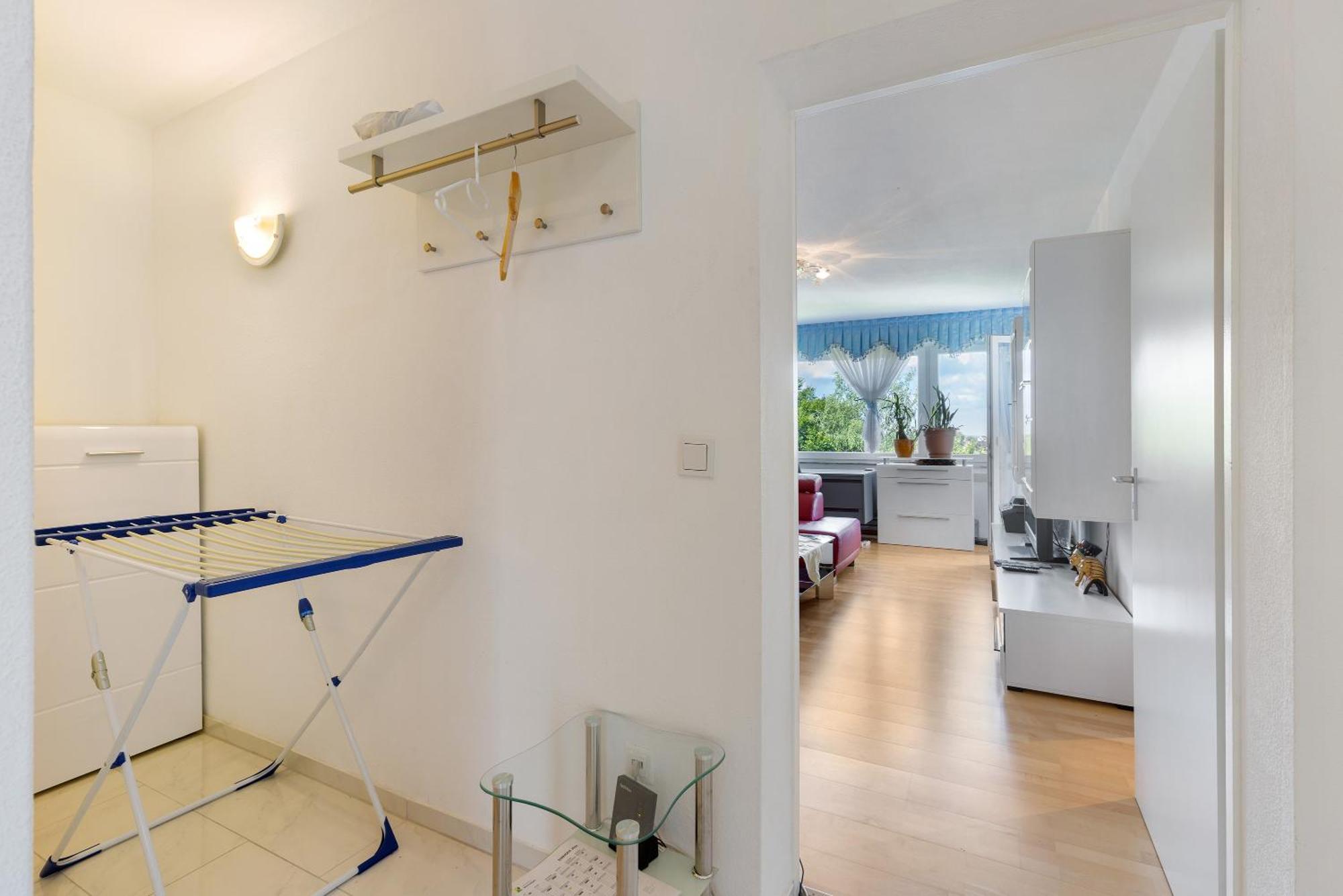 Eningen unter Achalm Helle, Ruhige Dachwohnung מראה חיצוני תמונה