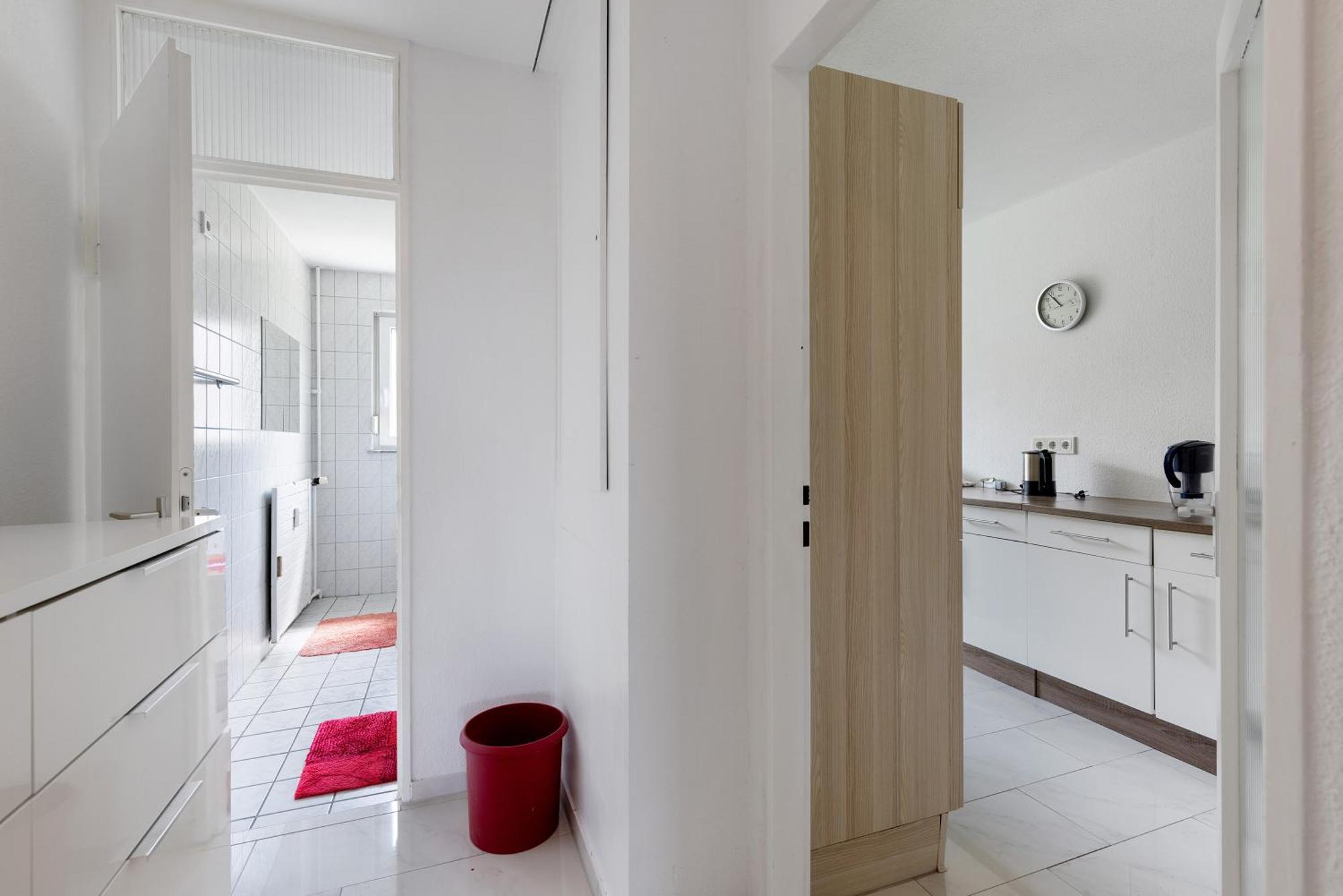 Eningen unter Achalm Helle, Ruhige Dachwohnung מראה חיצוני תמונה